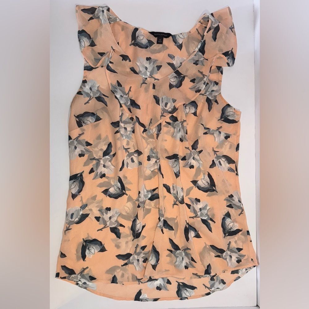 Banana Republic size medium Peach Floral Sleeveless Ruffle Neck top